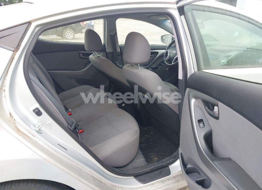 Photo 8 of 2016 Hyundai Elantra SE (VIN 5NPDH4AE6GH721951)