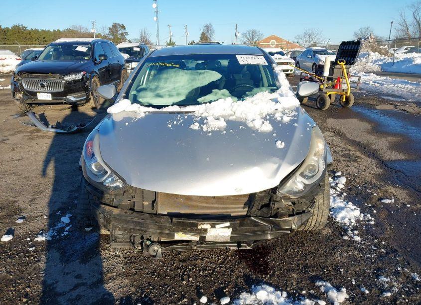 Photo 13 of 2016 Hyundai Elantra LIMITED (VIN 5NPDH4AE6GH743562)