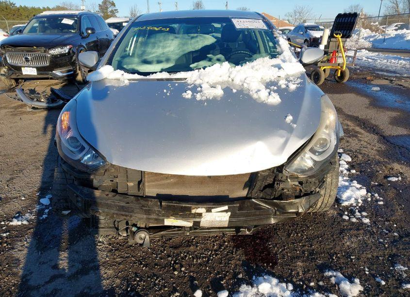 Photo 6 of 2016 Hyundai Elantra LIMITED (VIN 5NPDH4AE6GH743562)