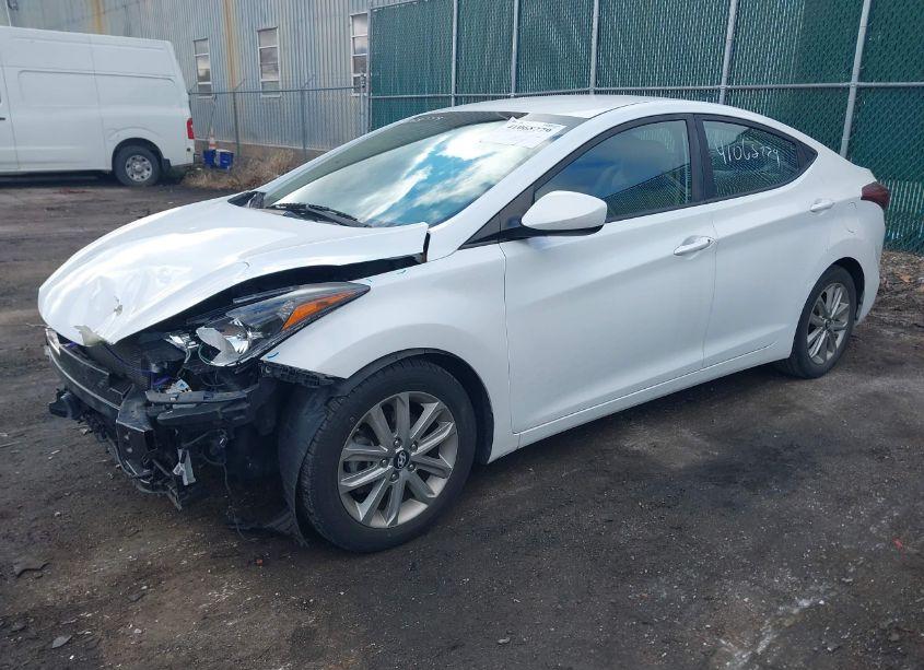 Photo 2 of 2016 Hyundai Elantra SE (VIN 5NPDH4AE6GH753007)
