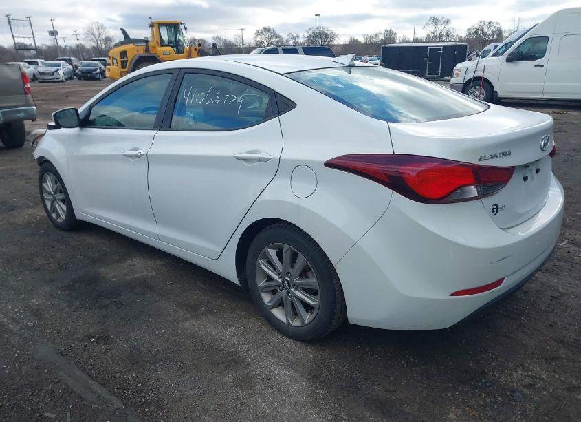 Photo 3 of 2016 Hyundai Elantra SE (VIN 5NPDH4AE6GH753007)