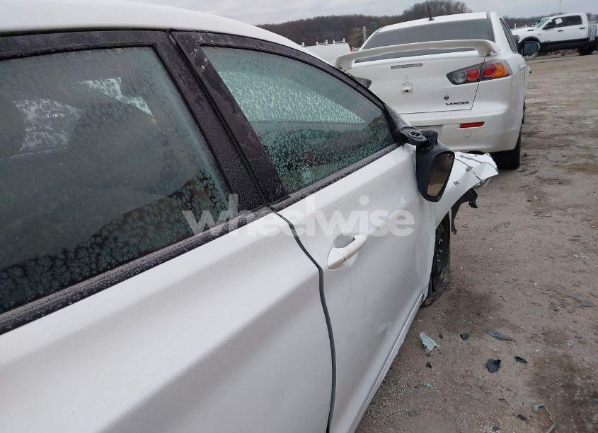 Photo 17 of 2016 Hyundai Elantra SE (VIN 5NPDH4AE6GH757106)