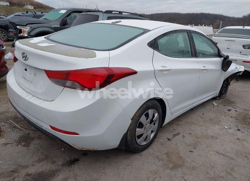 Photo 4 of 2016 Hyundai Elantra SE (VIN 5NPDH4AE6GH757106)