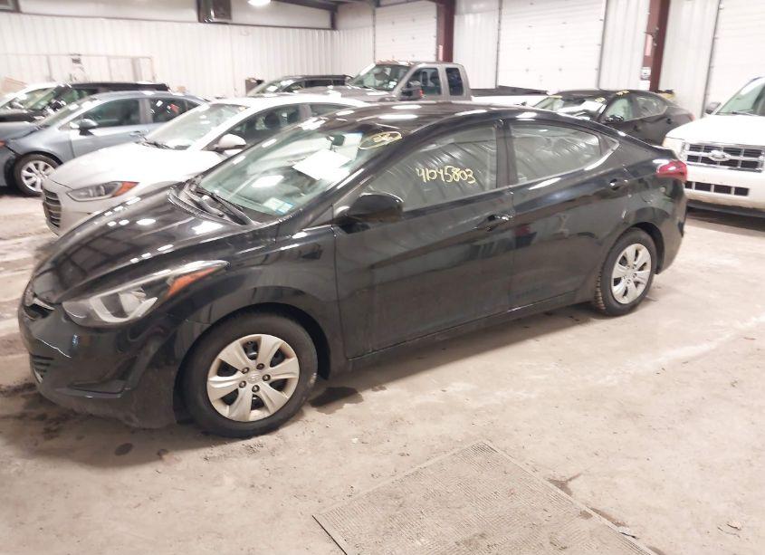 Photo 2 of 2016 Hyundai Elantra SE (VIN 5NPDH4AE6GH764556)