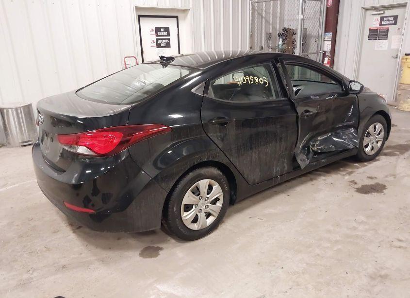 Photo 4 of 2016 Hyundai Elantra SE (VIN 5NPDH4AE6GH764556)