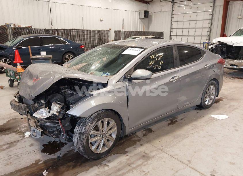 Photo 2 of 2016 Hyundai Elantra SE (VIN 5NPDH4AE6GH782393)