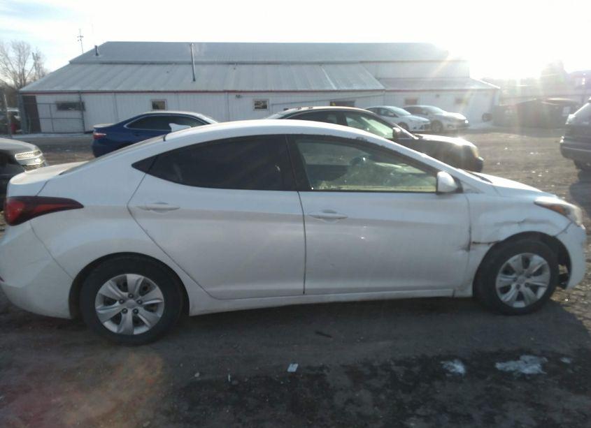 Photo 13 of 2016 Hyundai Elantra SE (VIN 5NPDH4AE6GH787979)
