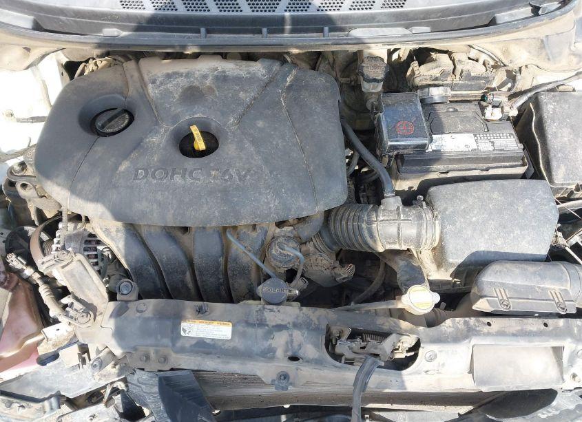 Photo 10 of 2011 Hyundai Elantra GLS (VIN 5NPDH4AE7BH009974)