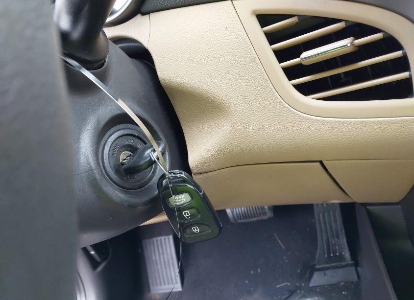 Photo 11 of 2011 Hyundai Elantra GLS (VIN 5NPDH4AE7BH031909)