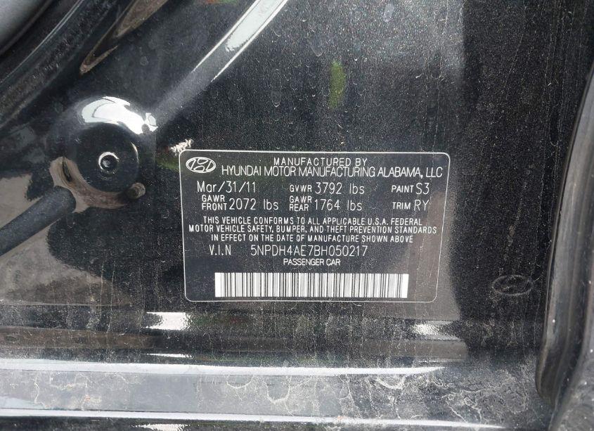 Photo 9 of 2011 Hyundai Elantra LIMITED (VIN 5NPDH4AE7BH050217)