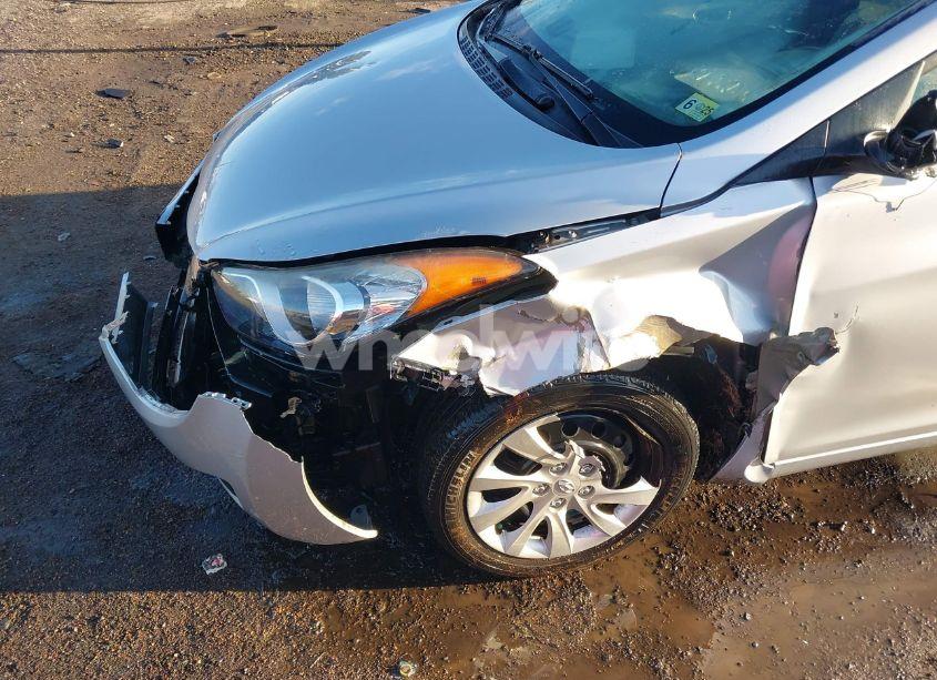 Photo 17 of 2012 Hyundai Elantra GLS (VIN 5NPDH4AE7CH077127)