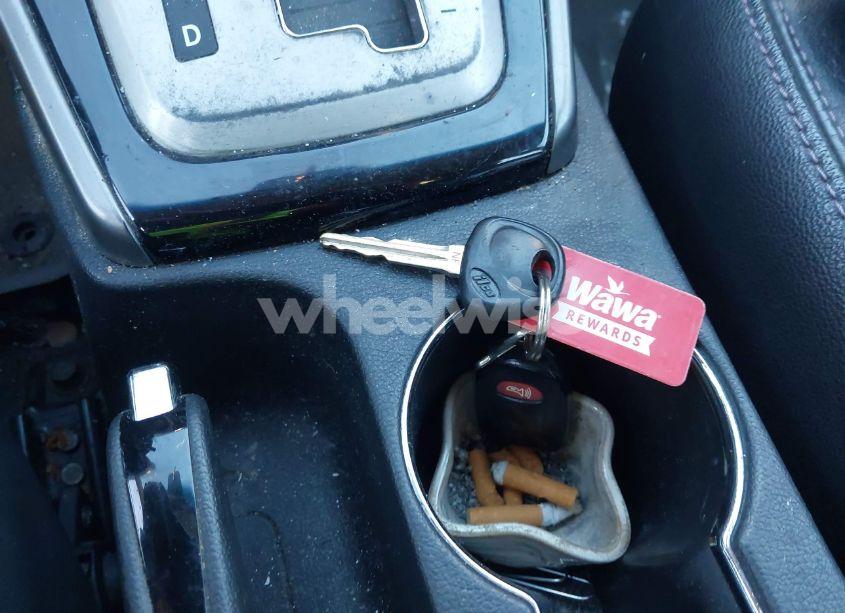 Photo 11 of 2012 Hyundai Elantra LIMITED (VIN 5NPDH4AE7CH097779)