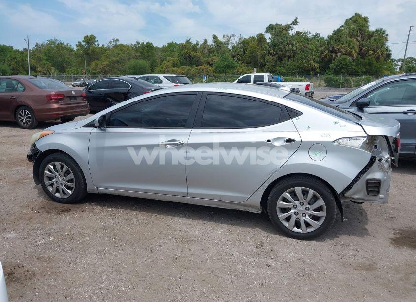 Photo 14 of 2013 Hyundai Elantra GLS (VIN 5NPDH4AE7DH160123)