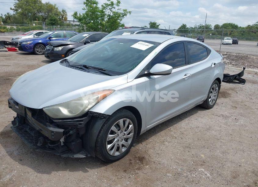 Photo 2 of 2013 Hyundai Elantra GLS (VIN 5NPDH4AE7DH160123)