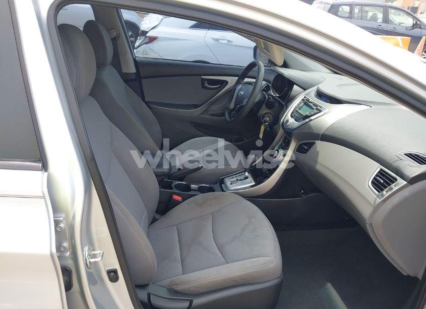Photo 5 of 2013 Hyundai Elantra GLS (VIN 5NPDH4AE7DH160123)