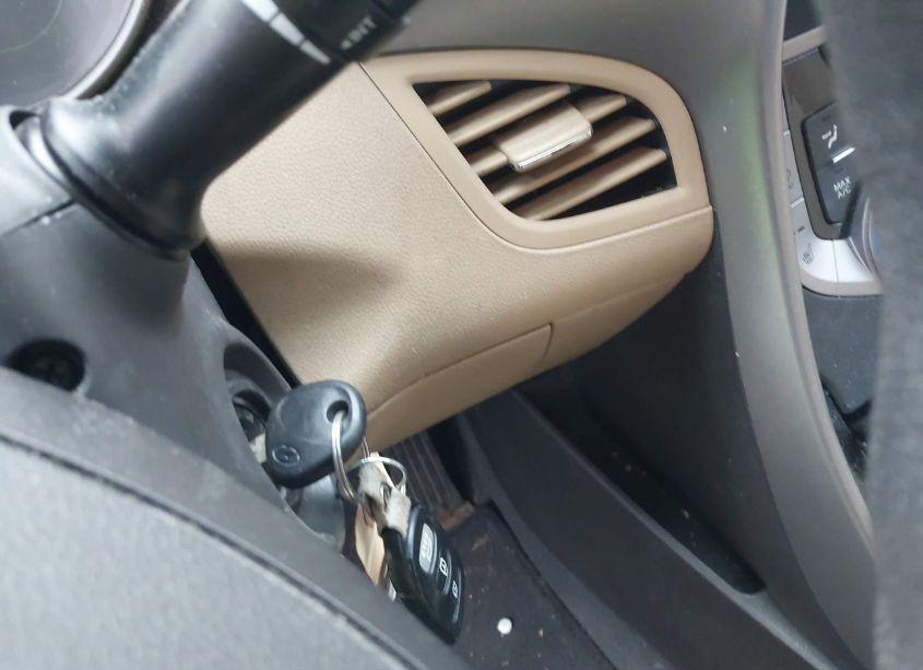 Photo 11 of 2013 Hyundai Elantra GLS (VIN 5NPDH4AE7DH189735)