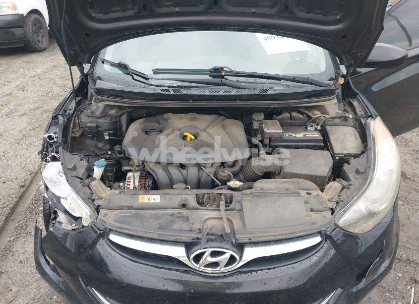 Photo 10 of 2013 Hyundai Elantra GLS (VIN 5NPDH4AE7DH200281)