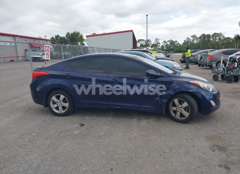 Photo 13 of 2013 Hyundai Elantra GLS (VIN 5NPDH4AE7DH203925)