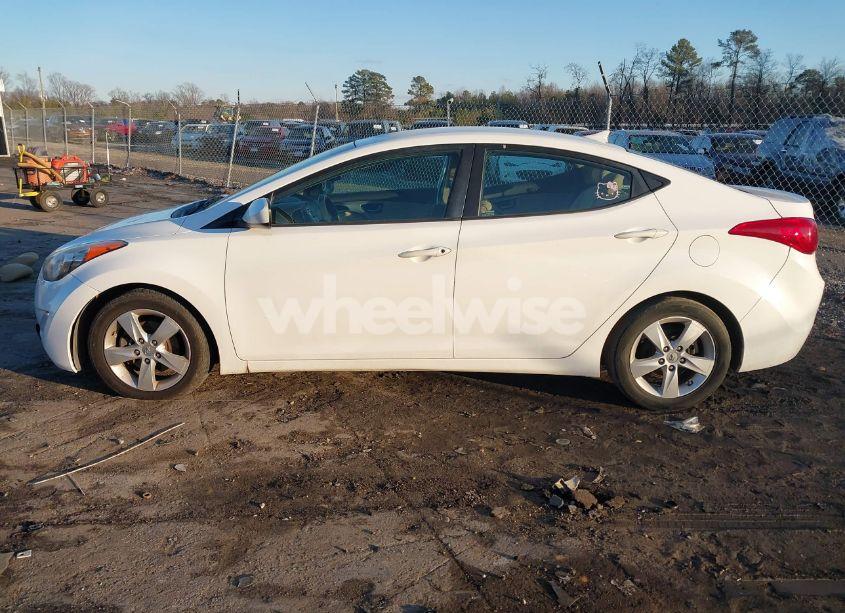 Photo 14 of 2013 Hyundai Elantra GLS (VIN 5NPDH4AE7DH204654)