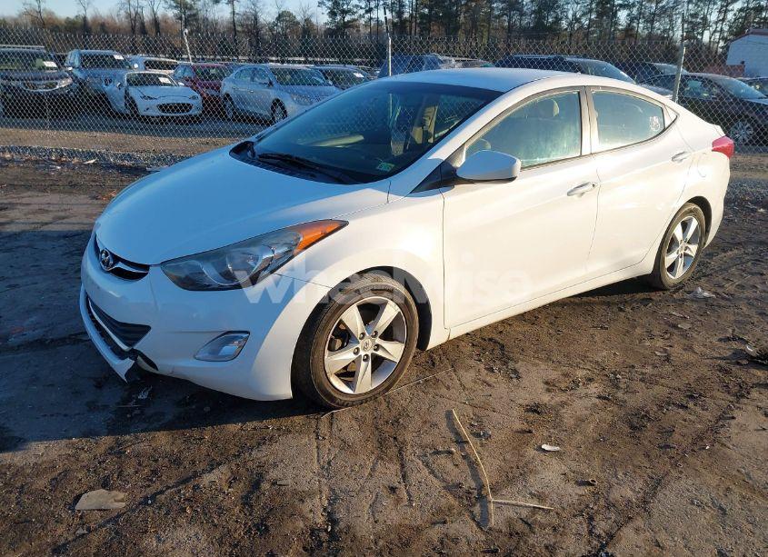 Photo 2 of 2013 Hyundai Elantra GLS (VIN 5NPDH4AE7DH204654)
