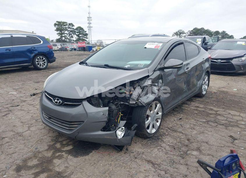 Photo 2 of 2013 Hyundai Elantra LIMITED (VIN 5NPDH4AE7DH237511)