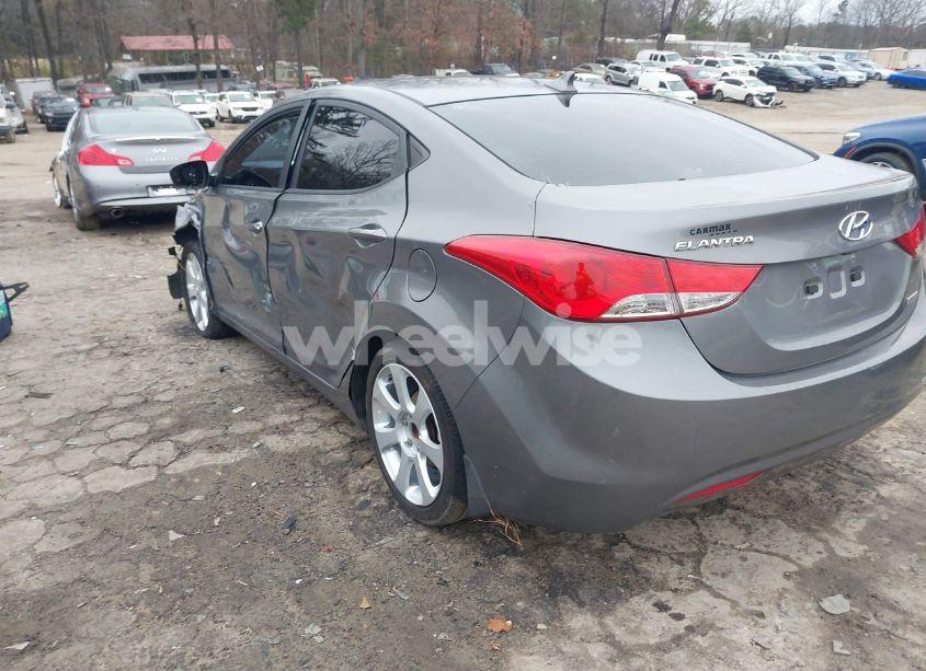 Photo 3 of 2013 Hyundai Elantra LIMITED (VIN 5NPDH4AE7DH237511)