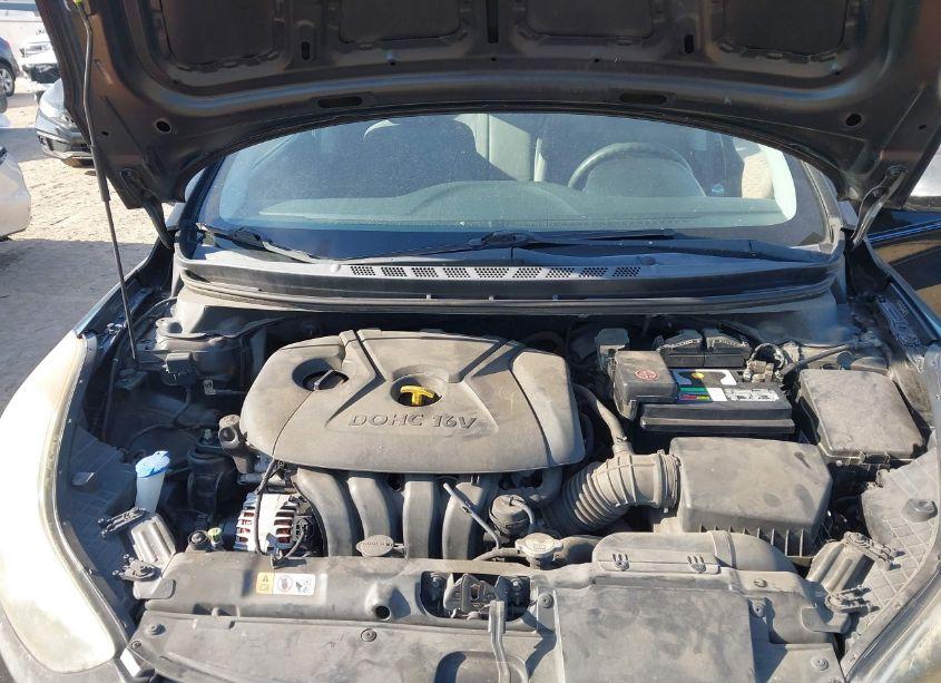 Photo 10 of 2013 Hyundai Elantra GLS (VIN 5NPDH4AE7DH244099)