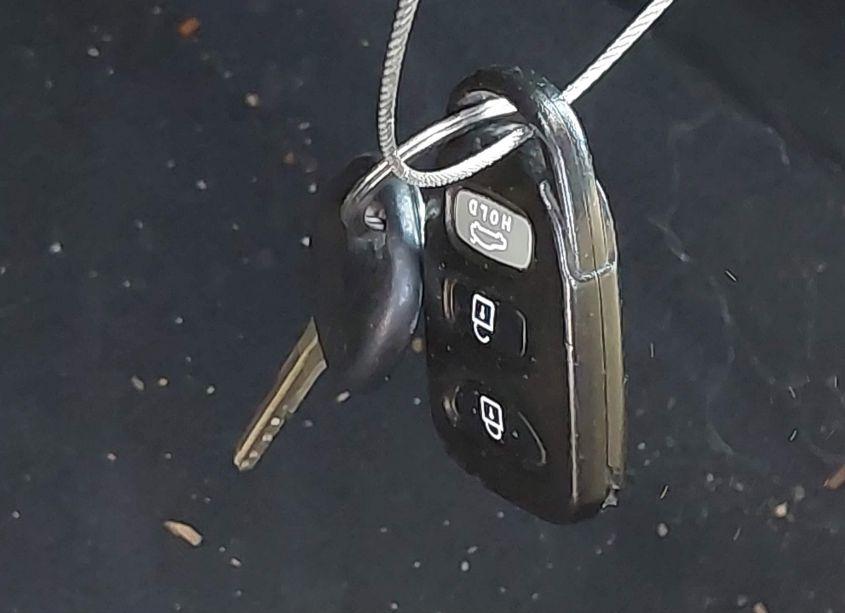 Photo 11 of 2013 Hyundai Elantra GLS (VIN 5NPDH4AE7DH244099)