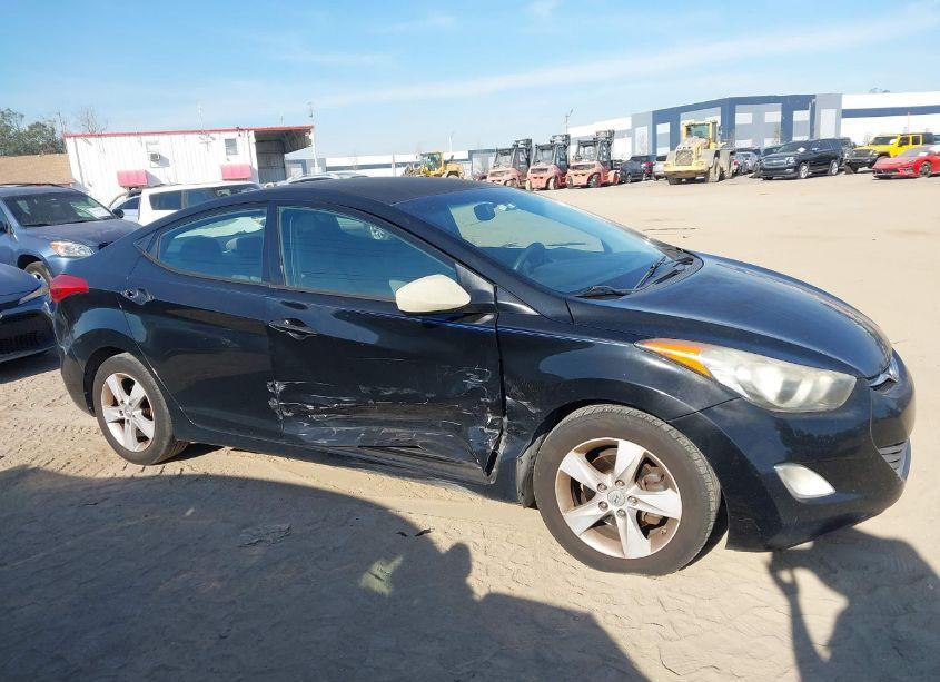 Photo 13 of 2013 Hyundai Elantra GLS (VIN 5NPDH4AE7DH244099)