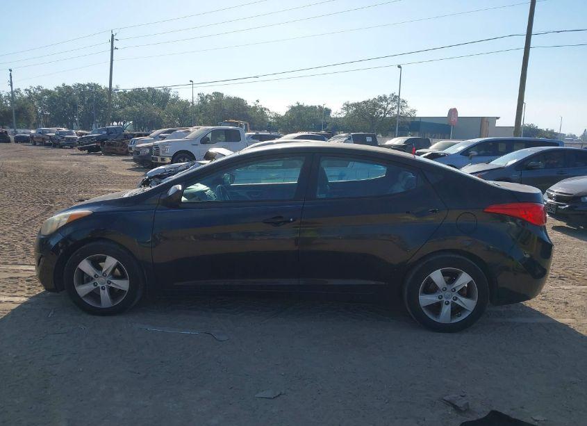 Photo 14 of 2013 Hyundai Elantra GLS (VIN 5NPDH4AE7DH244099)