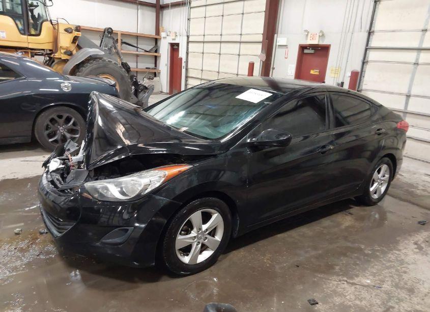 Photo 2 of 2013 Hyundai Elantra GLS (VIN 5NPDH4AE7DH247813)