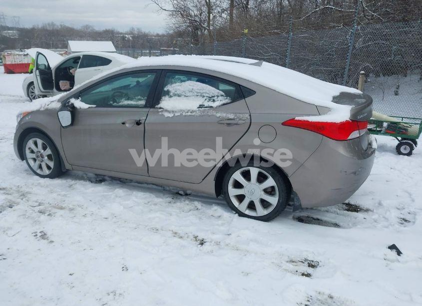 Photo 3 of 2013 Hyundai Elantra LIMITED (VIN 5NPDH4AE7DH252753)