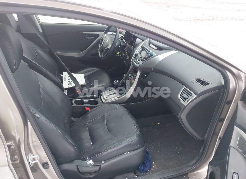 Photo 5 of 2013 Hyundai Elantra LIMITED (VIN 5NPDH4AE7DH252753)