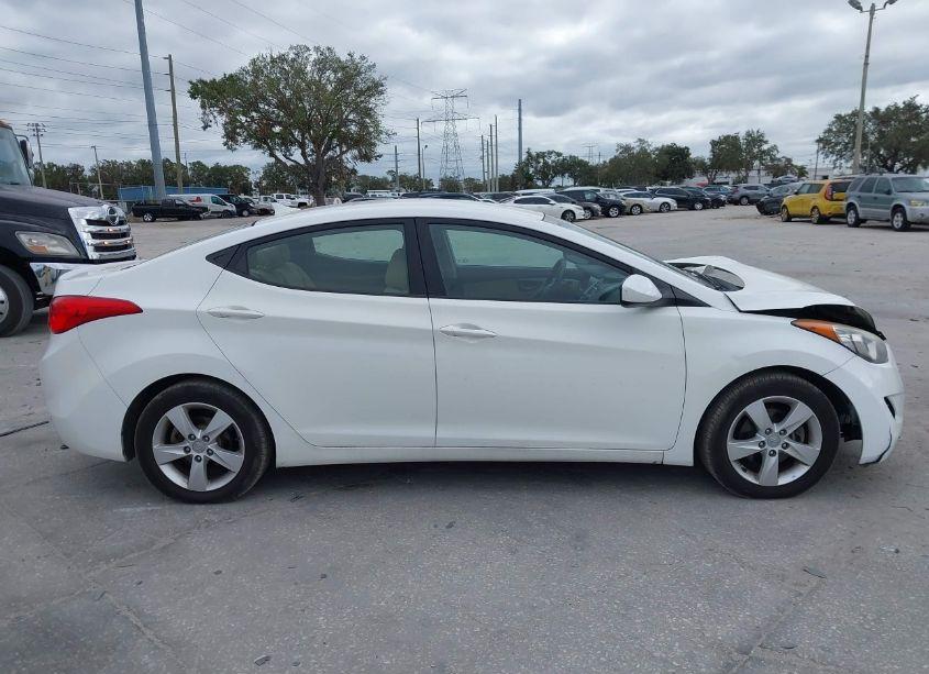 Photo 13 of 2013 Hyundai Elantra GLS (VIN 5NPDH4AE7DH268208)