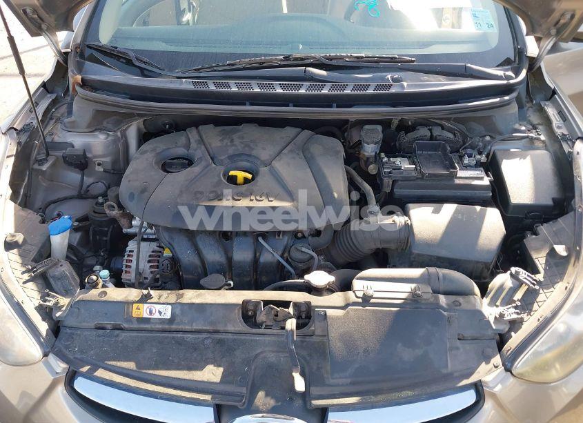 Photo 10 of 2013 Hyundai Elantra GLS (VIN 5NPDH4AE7DH271013)