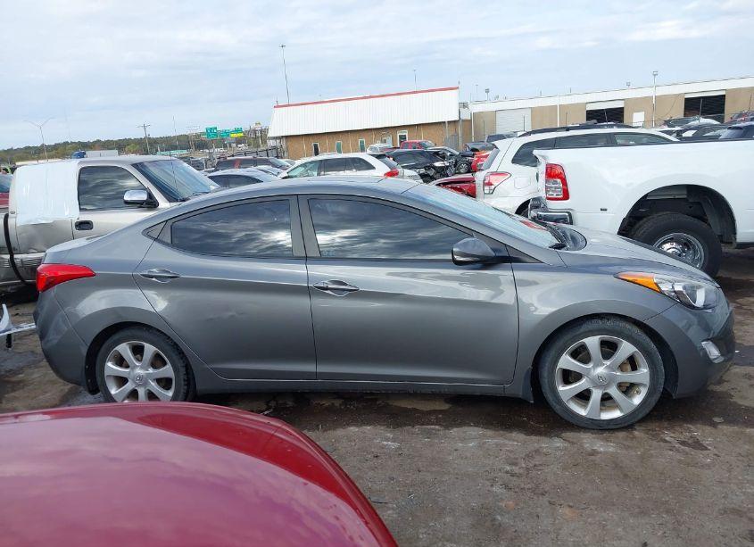 Photo 13 of 2013 Hyundai Elantra LIMITED (VIN 5NPDH4AE7DH282187)