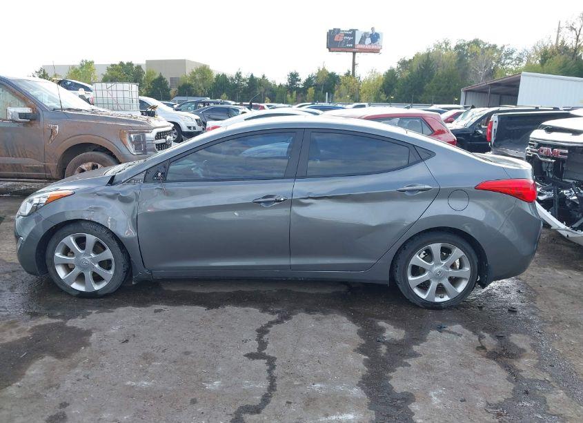 Photo 14 of 2013 Hyundai Elantra LIMITED (VIN 5NPDH4AE7DH282187)