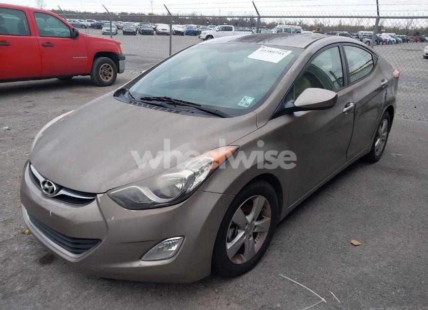Photo 2 of 2013 Hyundai Elantra GLS (VIN 5NPDH4AE7DH286160)