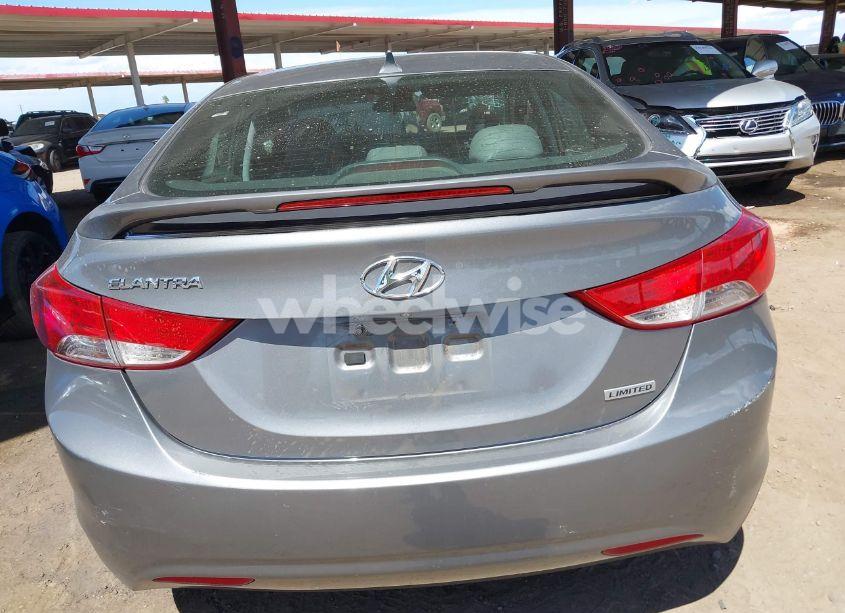 Photo 15 of 2013 Hyundai Elantra LIMITED (VIN 5NPDH4AE7DH290841)