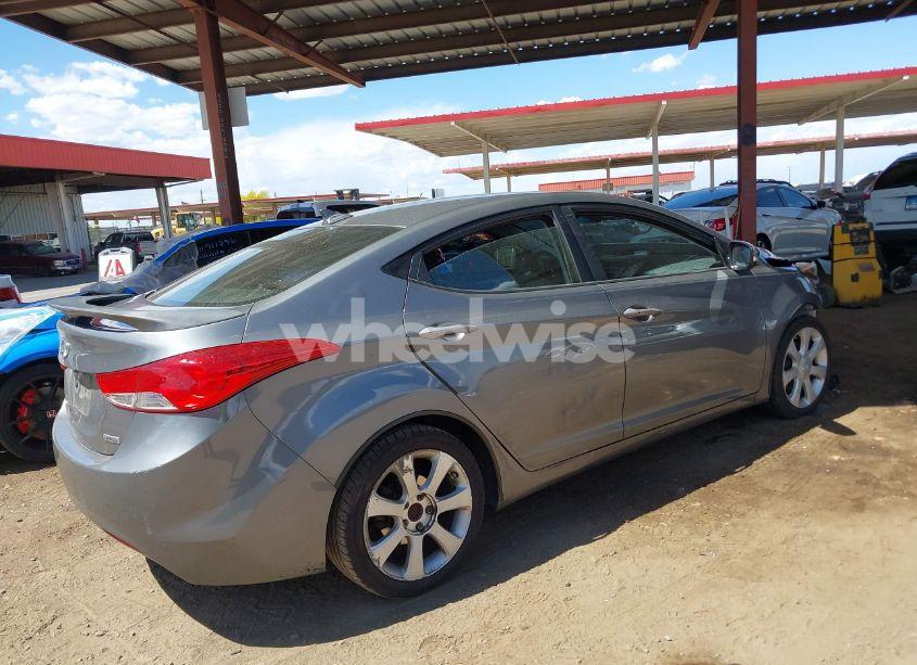 Photo 4 of 2013 Hyundai Elantra LIMITED (VIN 5NPDH4AE7DH290841)