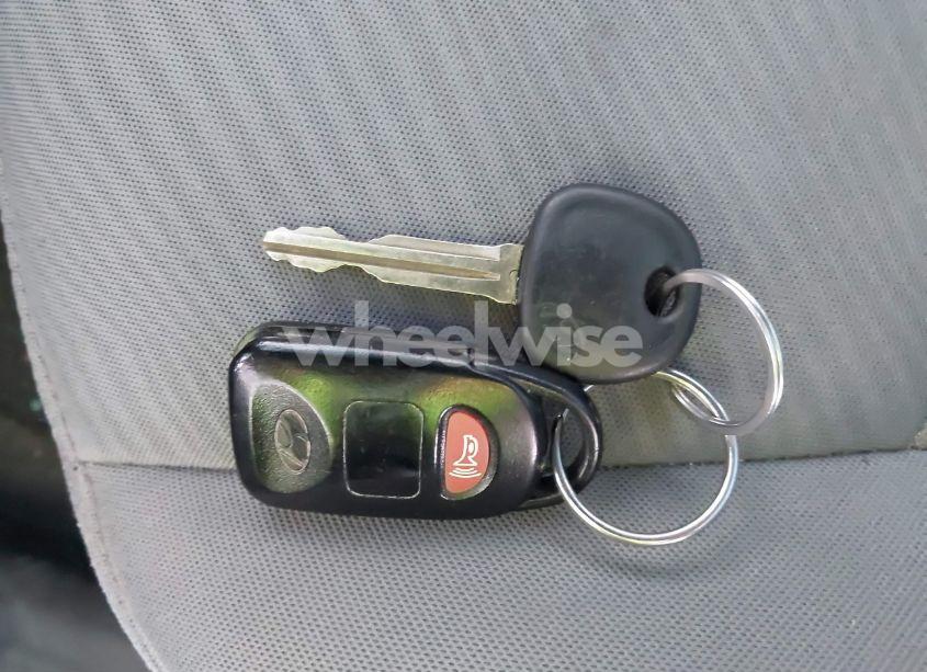 Photo 11 of 2013 Hyundai Elantra GLS (VIN 5NPDH4AE7DH297711)