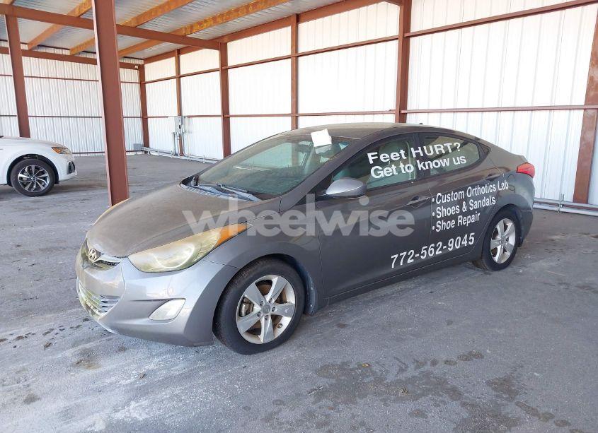 Photo 2 of 2013 Hyundai Elantra GLS (VIN 5NPDH4AE7DH297711)