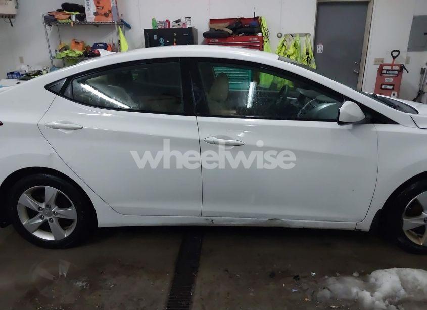 Photo 14 of 2013 Hyundai Elantra GLS (VIN 5NPDH4AE7DH300820)