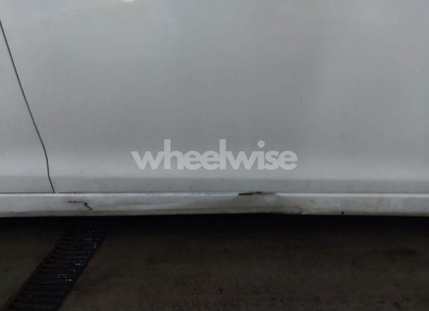 Photo 18 of 2013 Hyundai Elantra GLS (VIN 5NPDH4AE7DH300820)