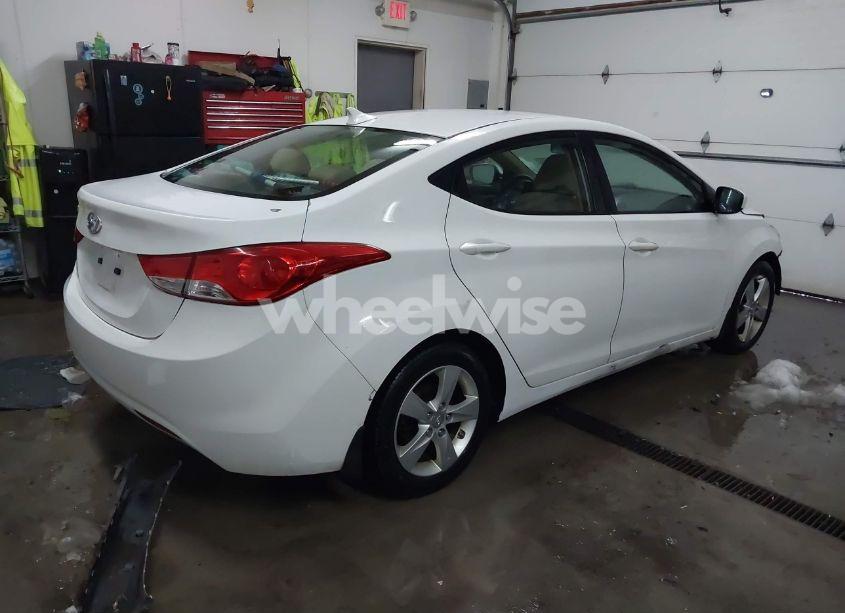 Photo 4 of 2013 Hyundai Elantra GLS (VIN 5NPDH4AE7DH300820)