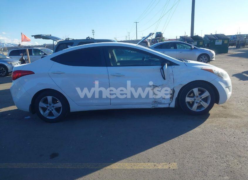 Photo 13 of 2013 Hyundai Elantra GLS (VIN 5NPDH4AE7DH307637)