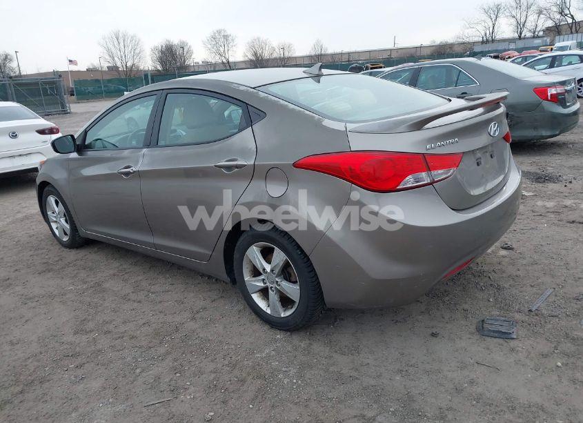 Photo 3 of 2013 Hyundai Elantra GLS (VIN 5NPDH4AE7DH310795)