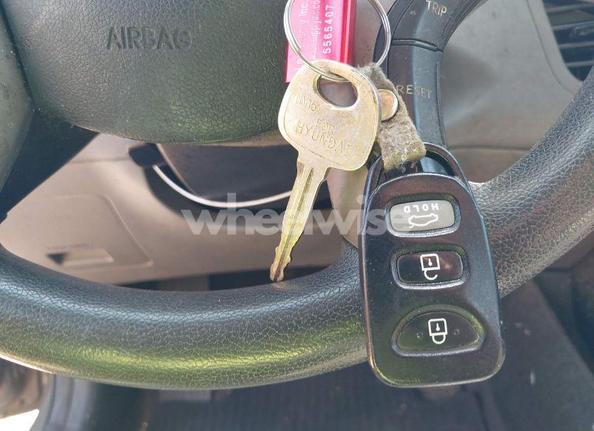 Photo 11 of 2013 Hyundai Elantra GLS (VIN 5NPDH4AE7DH317018)