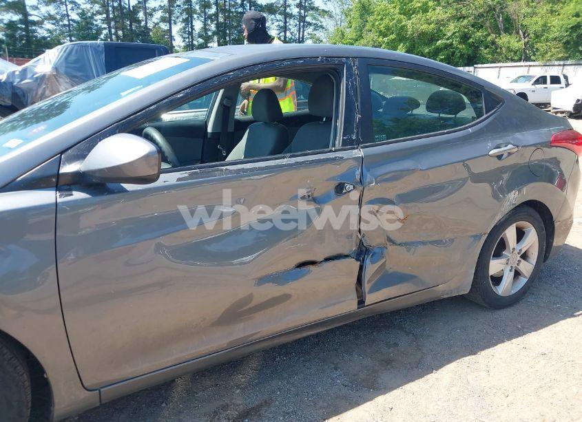 Photo 6 of 2013 Hyundai Elantra GLS (VIN 5NPDH4AE7DH317018)