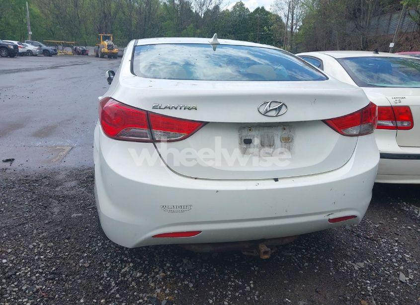 Photo 13 of 2013 Hyundai Elantra GLS (VIN 5NPDH4AE7DH319979)